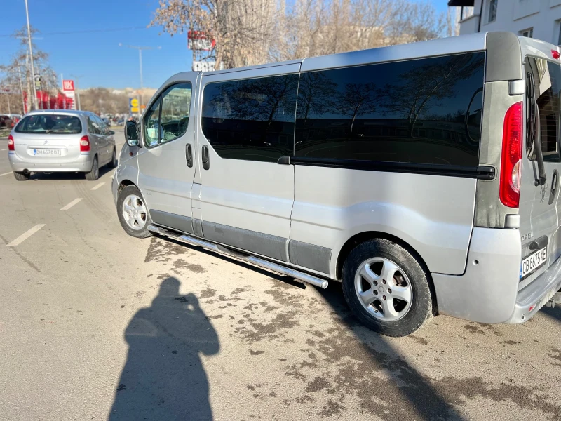 Opel Vivaro 2.5dci 145к.с Автоматик! Печка!Само днес!, снимка 8 - Бусове и автобуси - 48351627