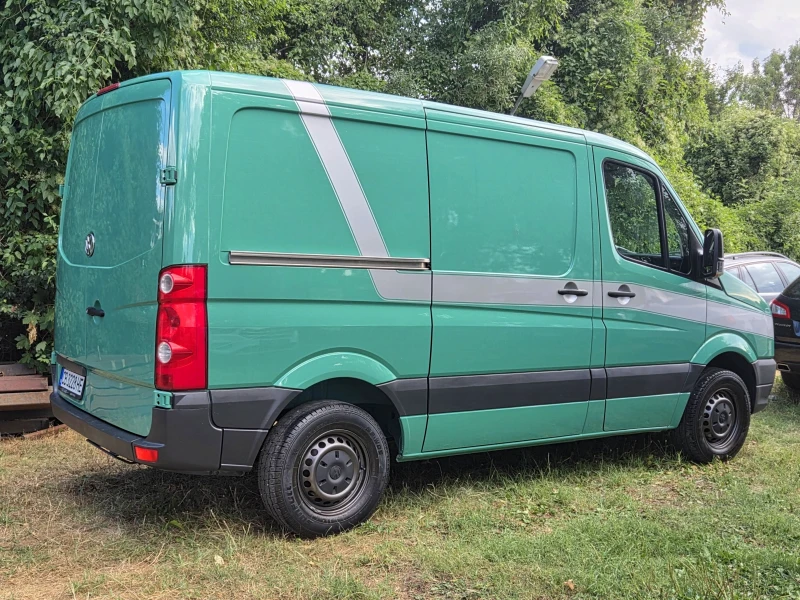 VW Crafter 2.5TDI 136hp КЛИМАТРОНИК, снимка 8 - Бусове и автобуси - 51274079