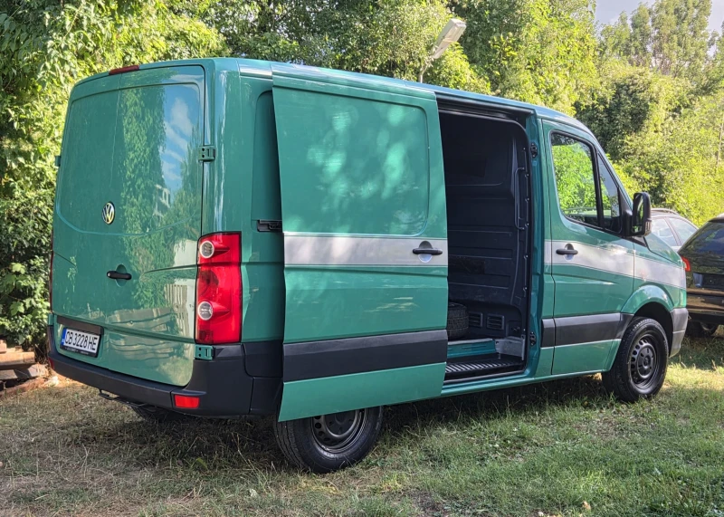 VW Crafter 2.5TDI 136hp КЛИМАТРОНИК, снимка 7 - Бусове и автобуси - 51274079