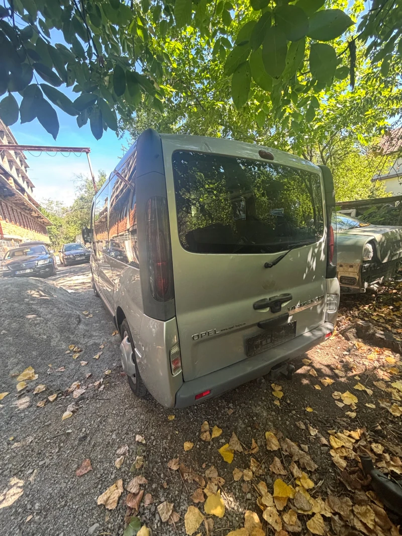 Opel Vivaro 2.5 cdci, снимка 3 - Бусове и автобуси - 52460558