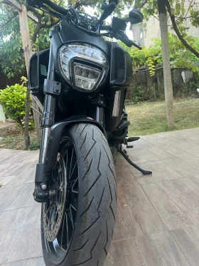     Ducati Diavel  