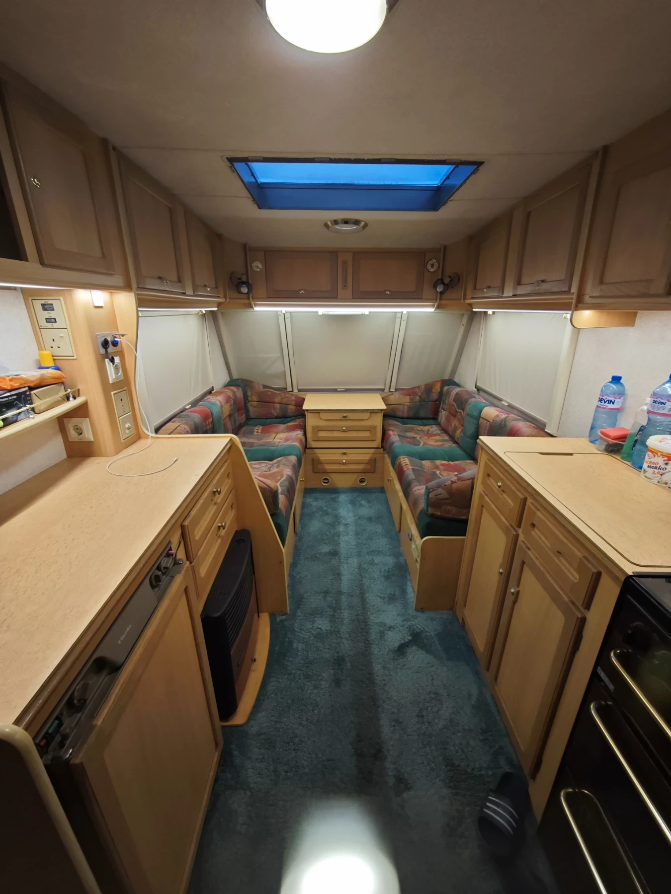 Каравана Fleetwood Colchester, снимка 12 - Каравани и кемпери - 55055597