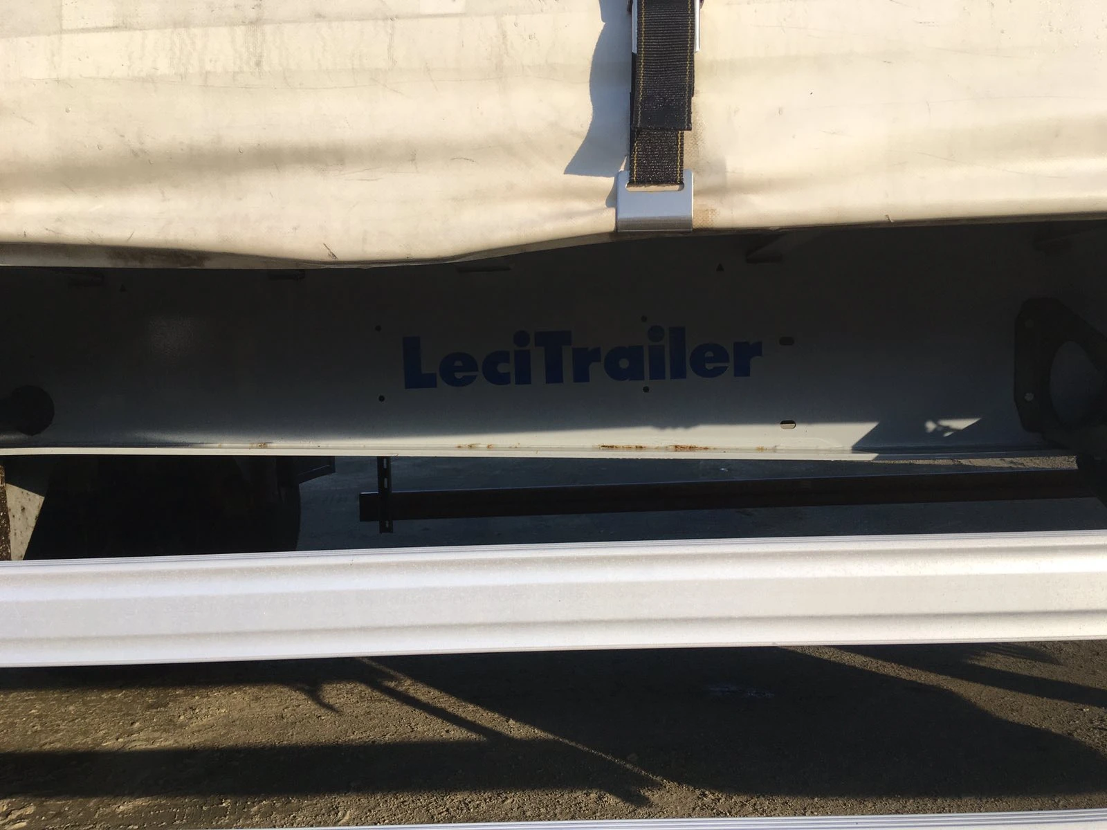 ����������� LeciTrailer | Mobile.bg � ����������� 3