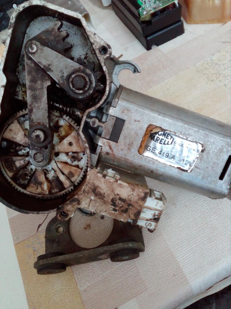 моторче за задна чистачка от Фиат Типо за части, снимка 2 - Части - 46384876