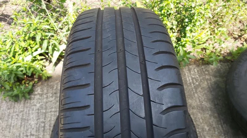 Гуми Летни 205/60R16, снимка 1 - Гуми и джанти - 29254690