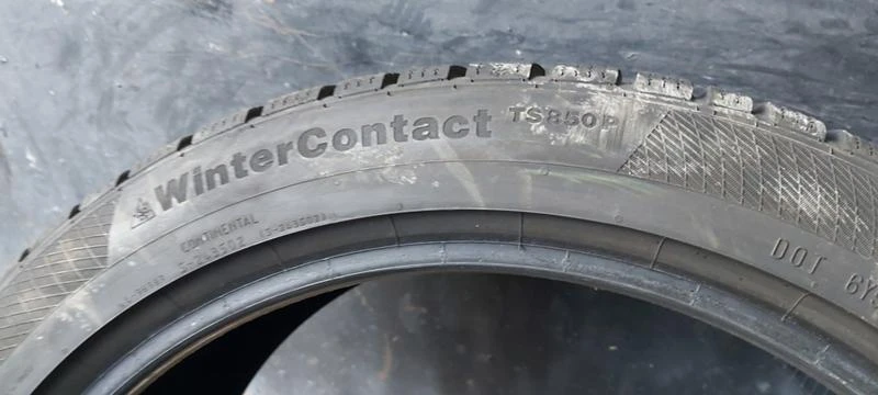 Гуми Зимни 255/40R19, снимка 5 - Гуми и джанти - 35130145