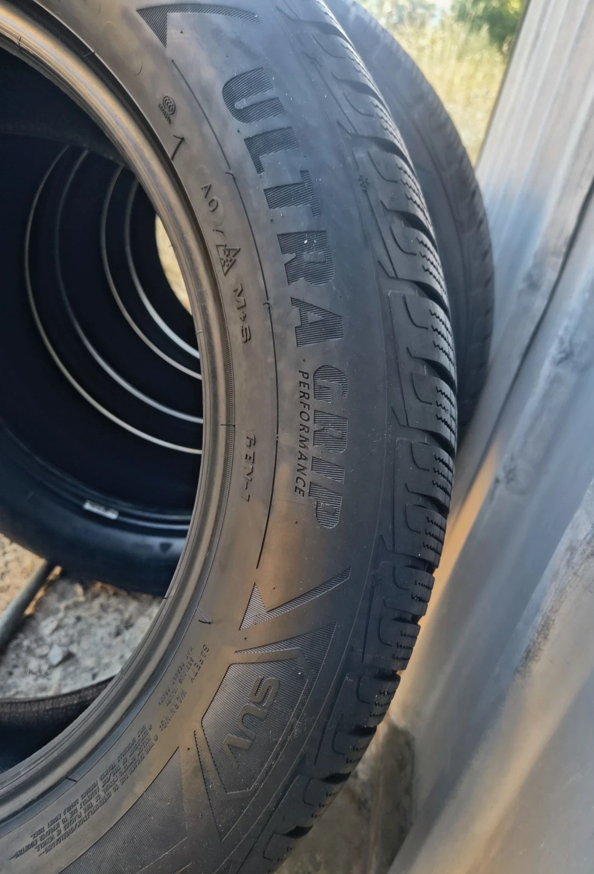 Гуми Зимни 255/55R19, снимка 5 - Гуми и джанти - 55767222