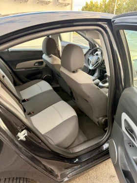Chevrolet Cruze LS, снимка 13