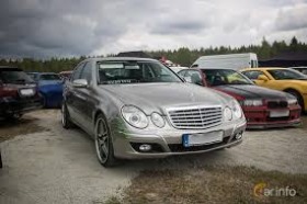 Mercedes-Benz E 420, снимка 1 - Автомобили и джипове - 45713469
