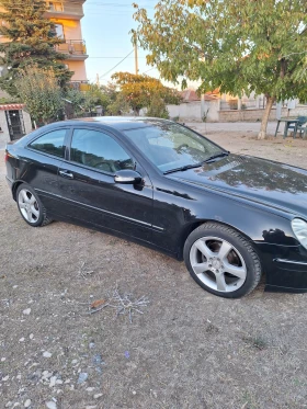 Mercedes-Benz C 200, снимка 9