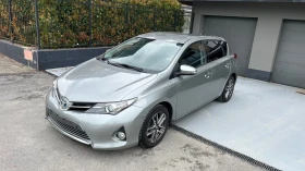 Toyota Auris 1.8 Hybrid / 136000km