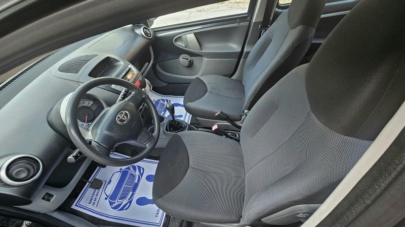 Toyota Aygo 1.0бензин.4рати.клима.ТОП.състояние., снимка 9 - Автомобили и джипове - 45627164