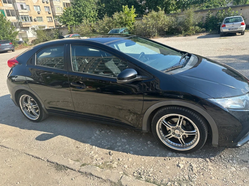 Honda Civic 1, 6 i-Dtec, снимка 2 - Автомобили и джипове - 47299491