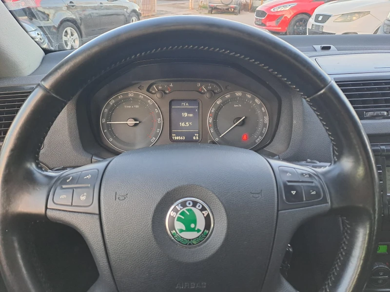 Skoda Octavia 2.0 TDI, снимка 13 - Автомобили и джипове - 47541484