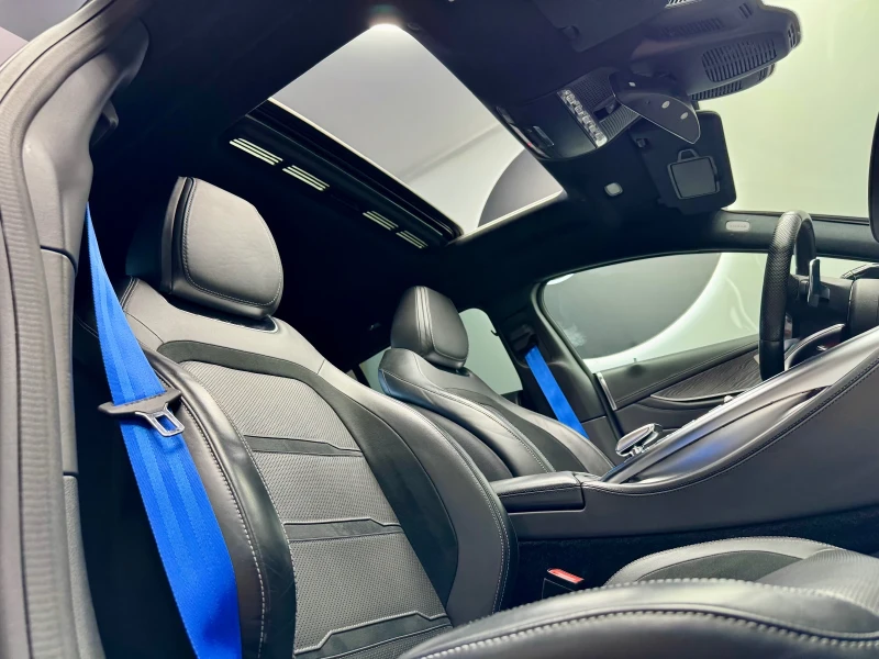 Mercedes-Benz AMG GT 53 4matic+ НОВ от Силвър Стар, снимка 8 - Автомобили и джипове - 50577714