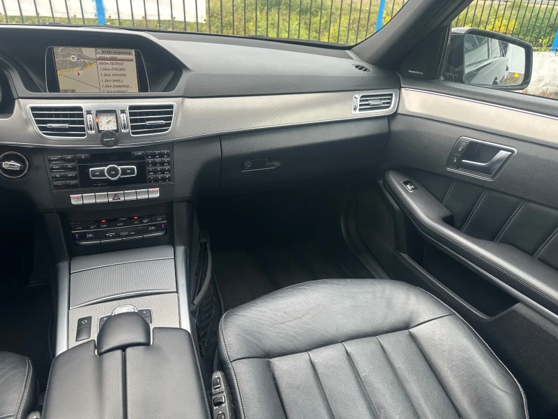 Mercedes-Benz E 220 AVANTGARDE, снимка 9 - Автомобили и джипове - 52000584