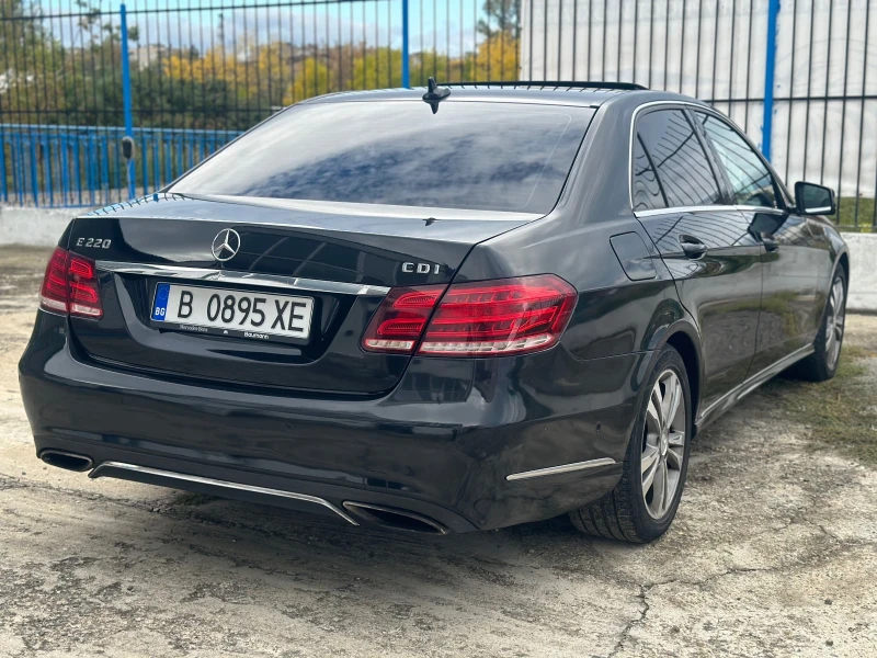 Mercedes-Benz E 220 AVANTGARDE, снимка 5 - Автомобили и джипове - 52000584