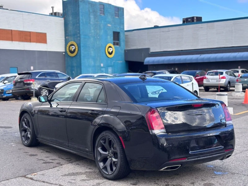 Chrysler 300c Touring L, снимка 10 - Автомобили и джипове - 52478000