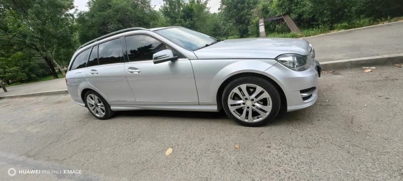 Mercedes-Benz C 220, снимка 8 - Автомобили и джипове - 53059935