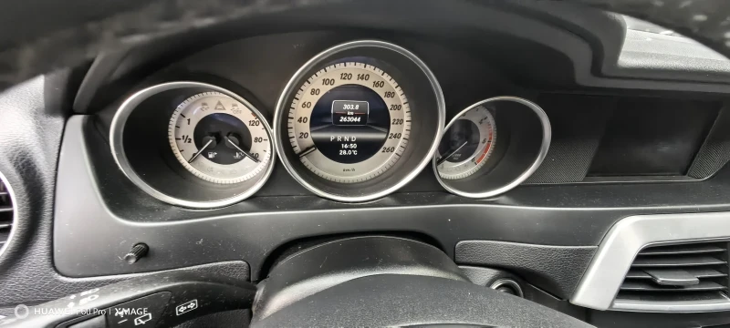 Mercedes-Benz C 220, снимка 3 - Автомобили и джипове - 53059935