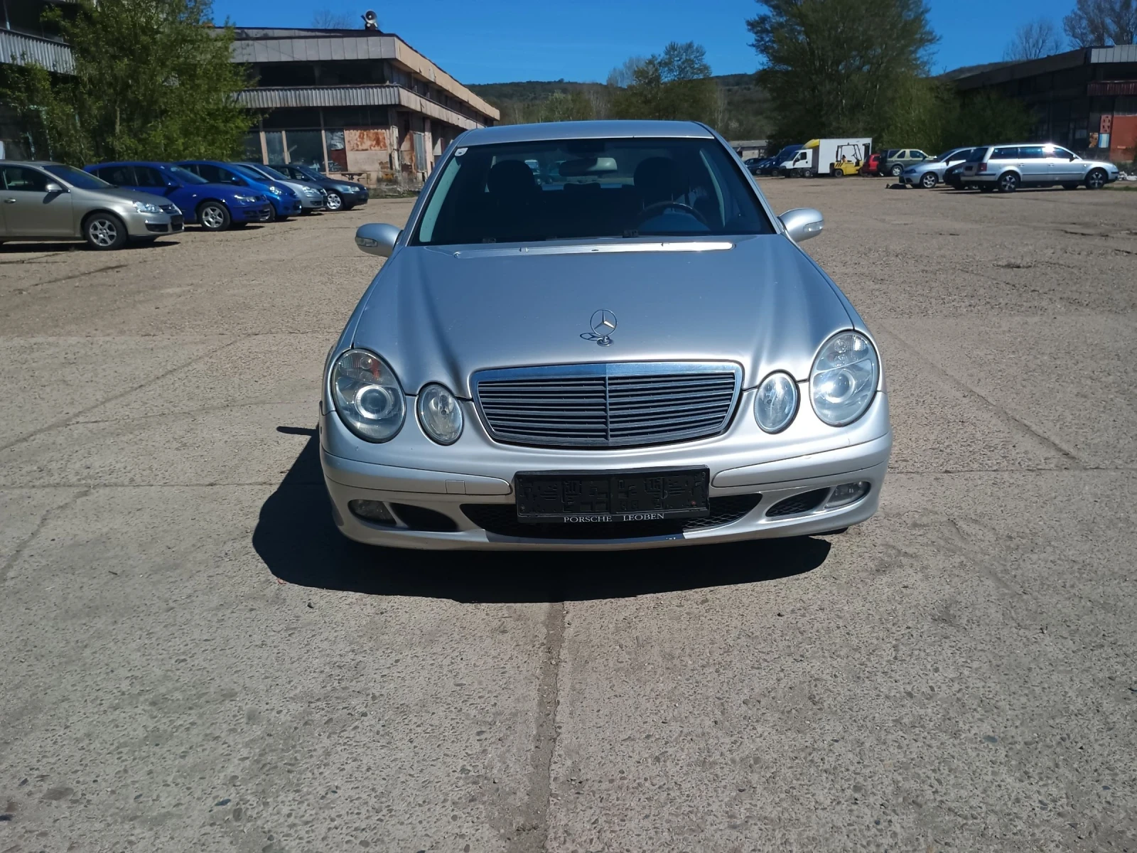 Mercedes-Benz E 220, снимка 1