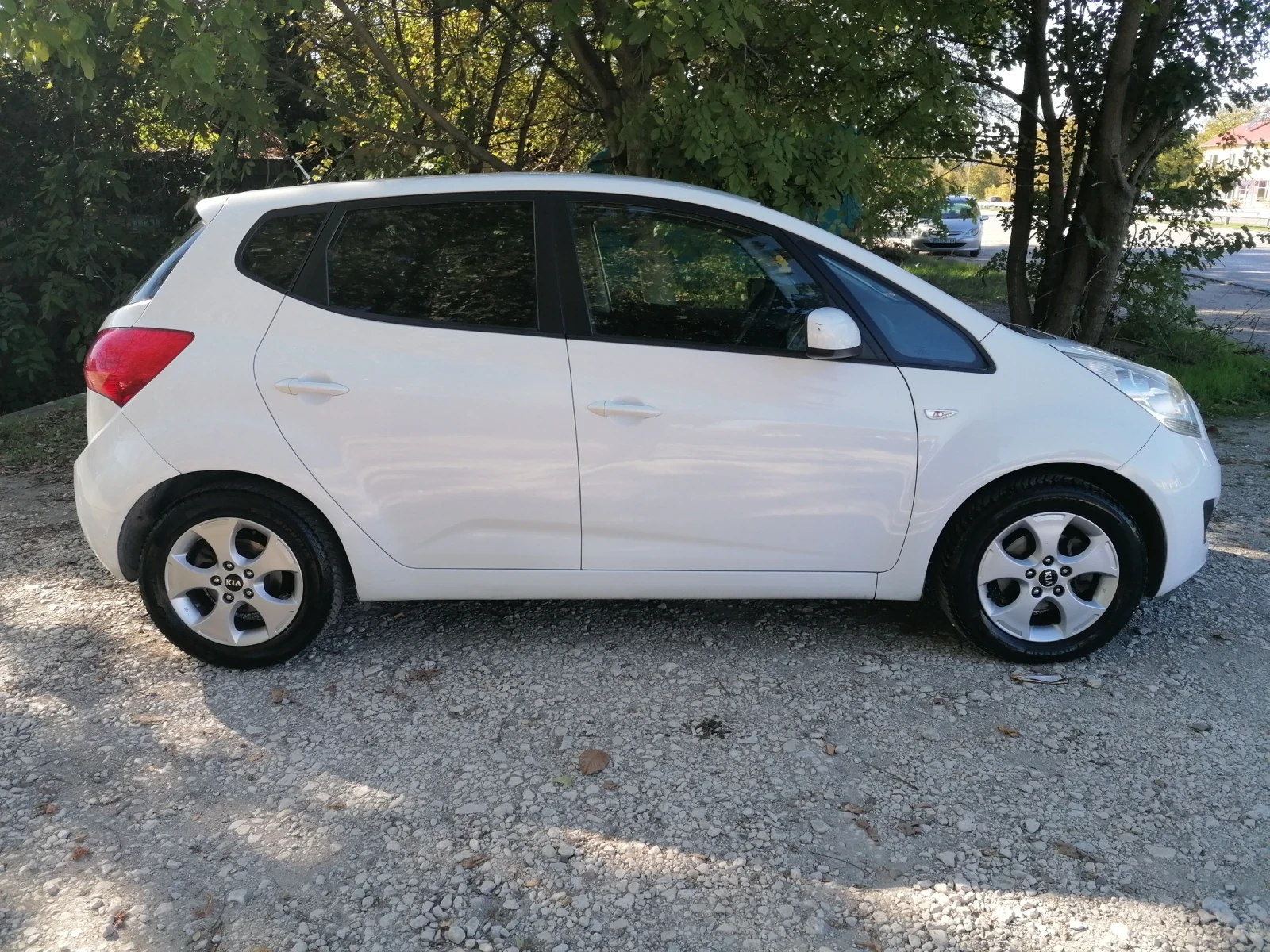 Kia Venga 1.4 90kc - изображение 8