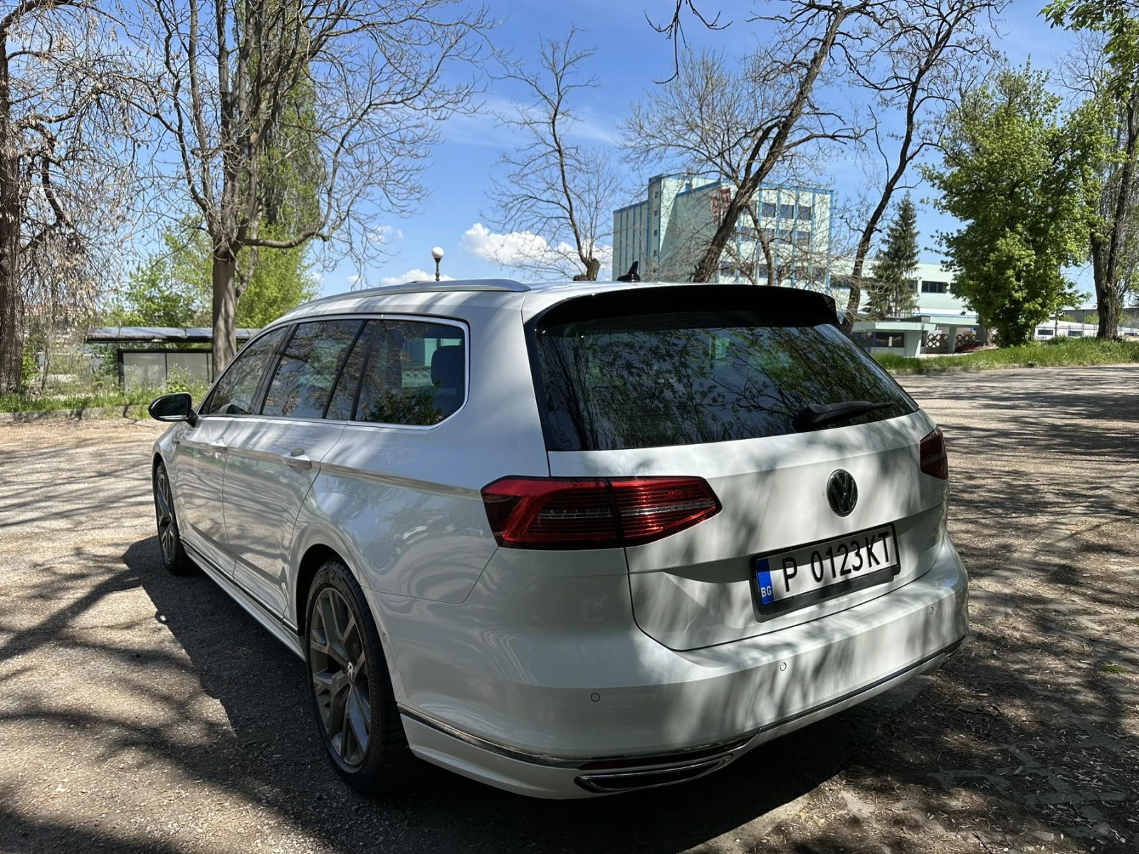 VW Passat 2.0 - изображение 3