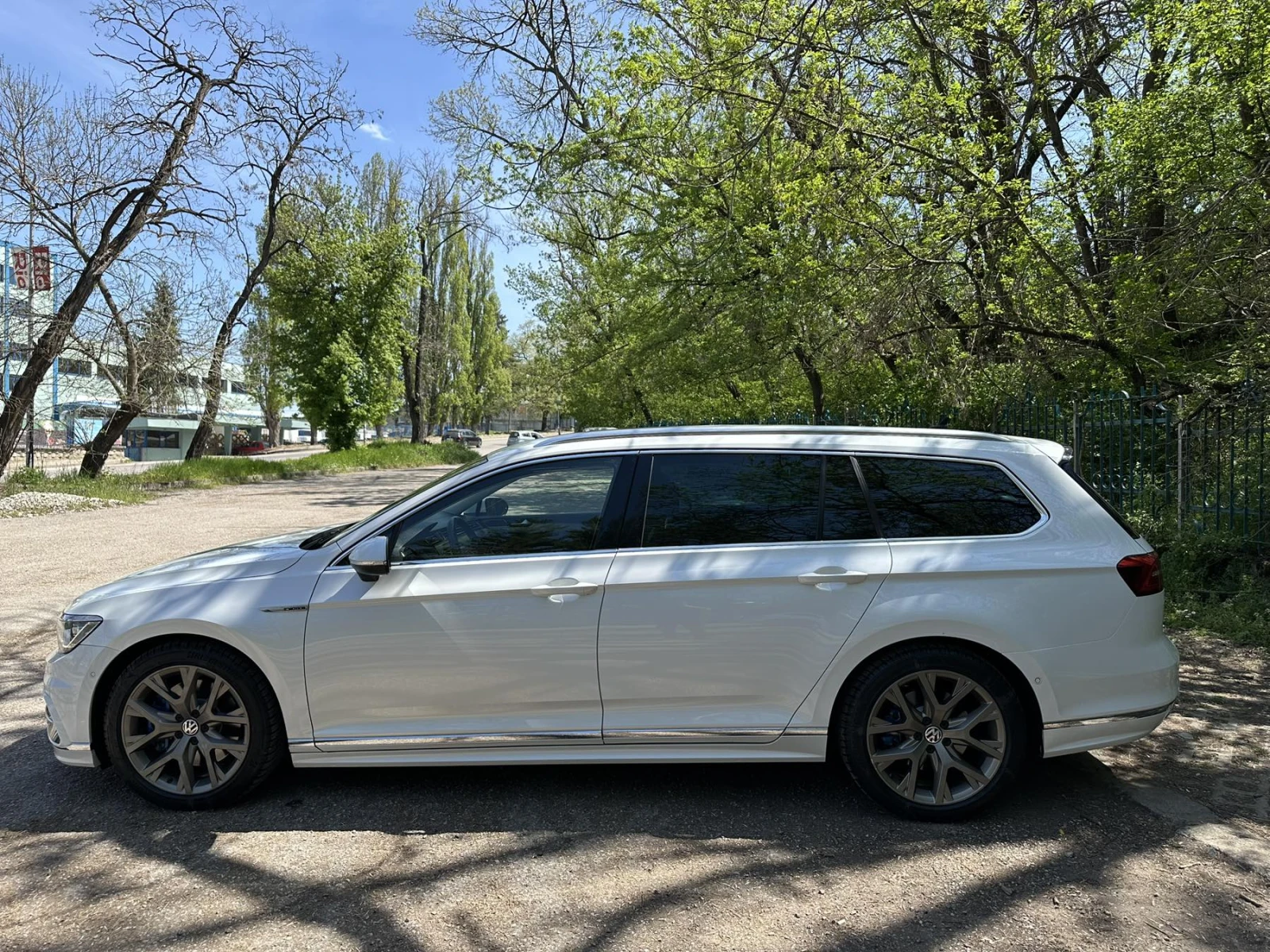 VW Passat 2.0 - изображение 6