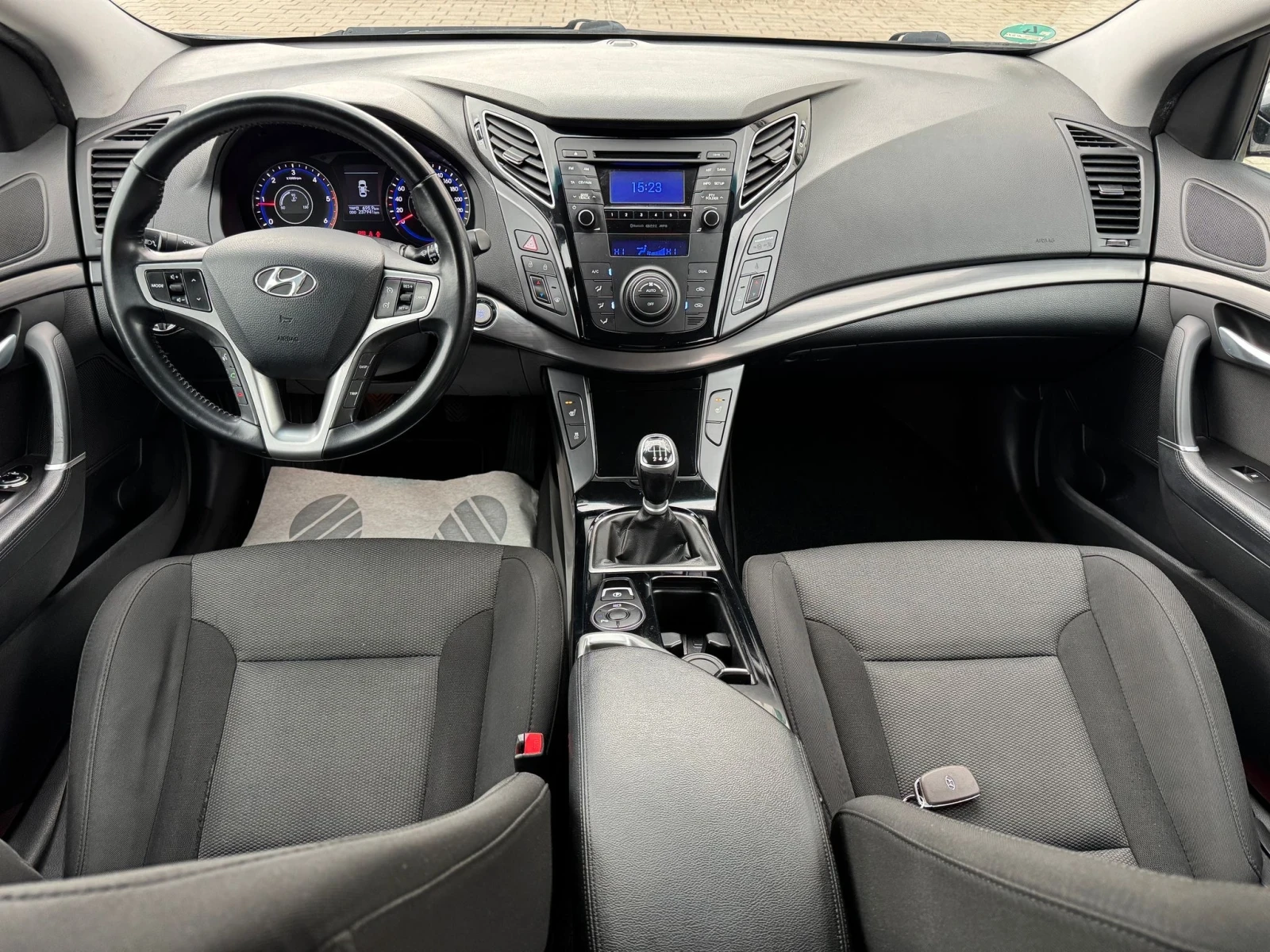 Hyundai I40 1, 7CRDI Blue M/T Style - изображение 9
