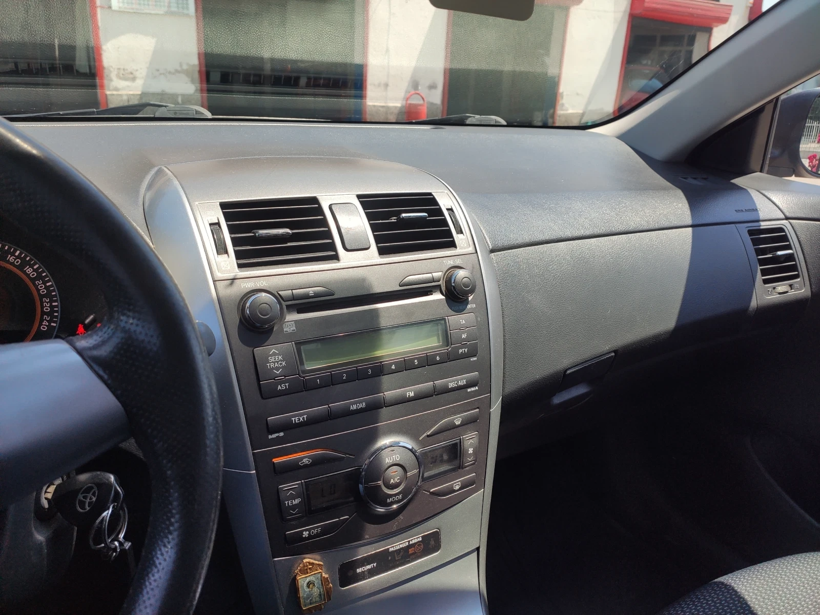Toyota Corolla  - изображение 3
