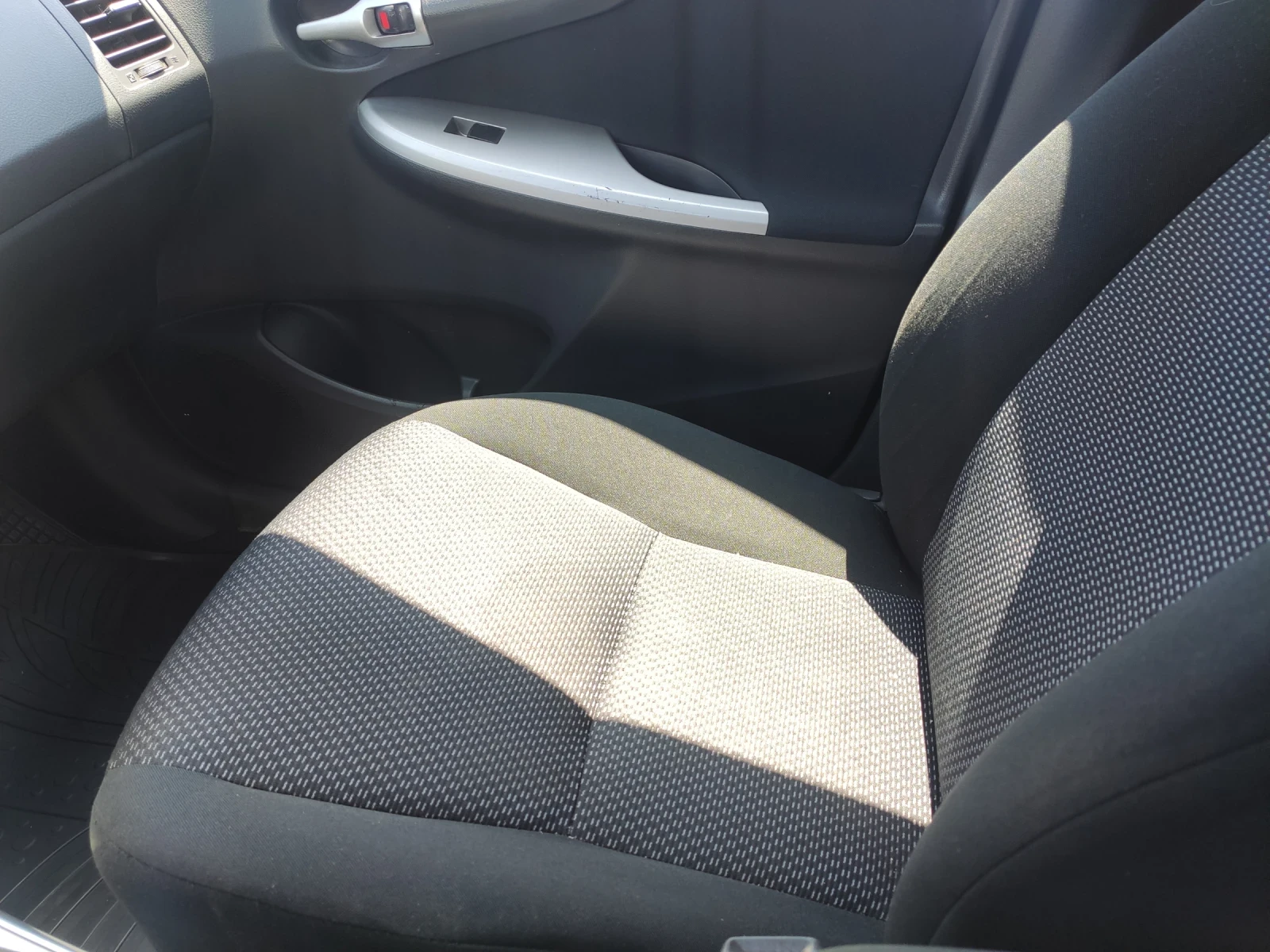 Toyota Corolla  - изображение 6