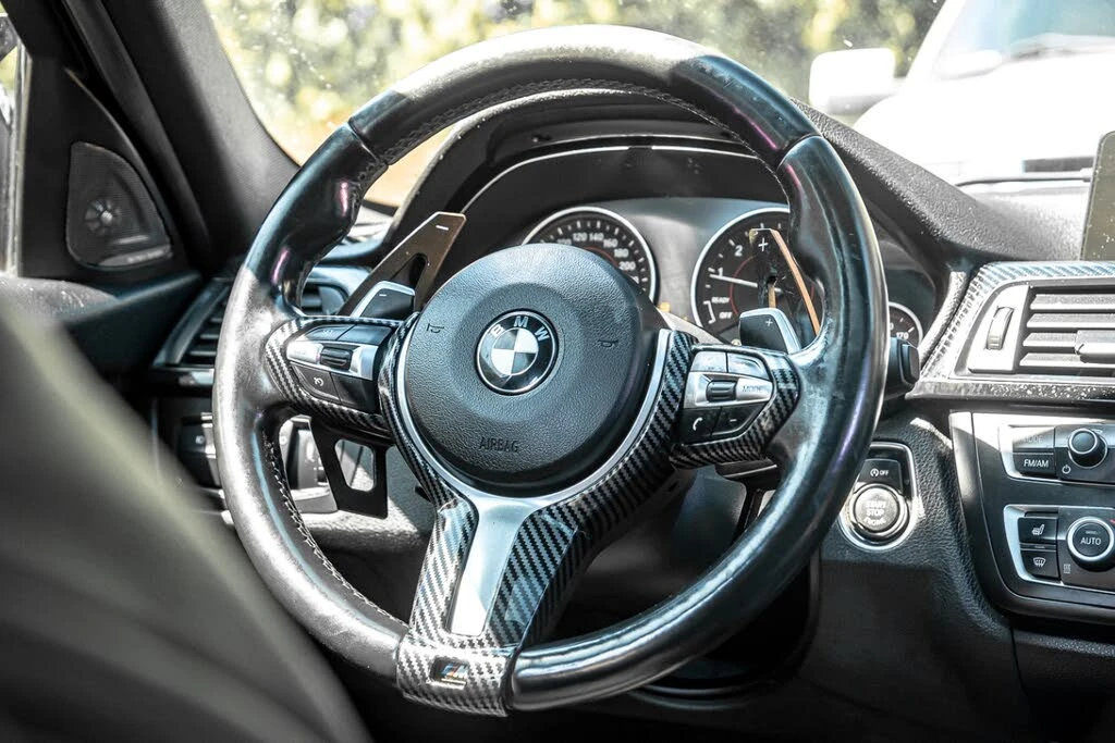 BMW 335 xDrive* Подгрев*  - изображение 9