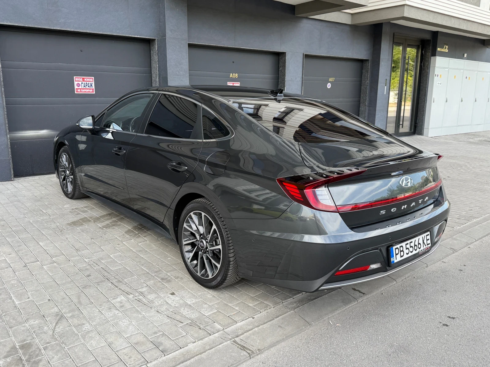 Hyundai Sonata 2.0CVVL/FULL/BOSE/Distronic/Асистент/КАСКО - изображение 4