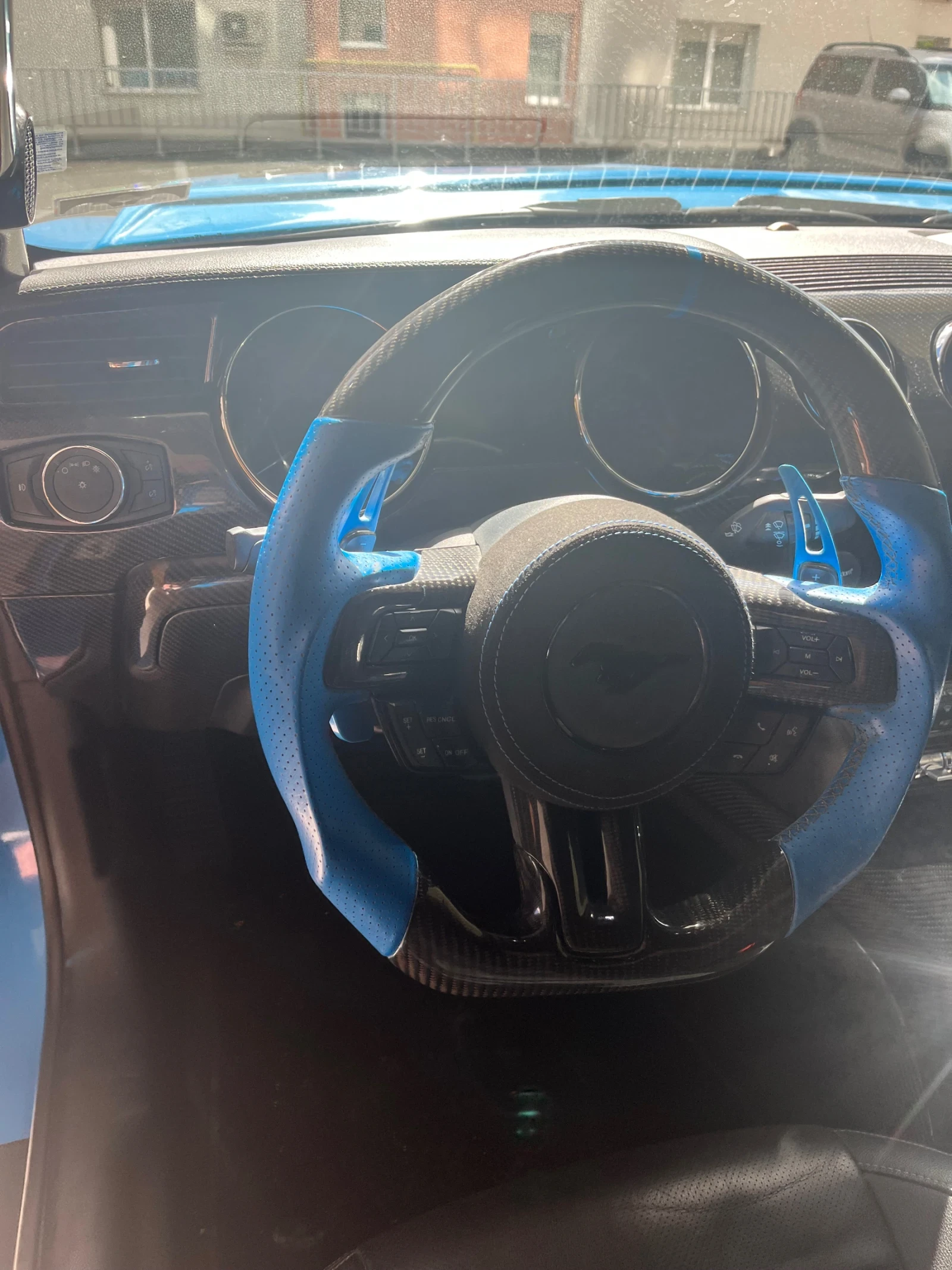 Ford Mustang GT 5.0 - изображение 8