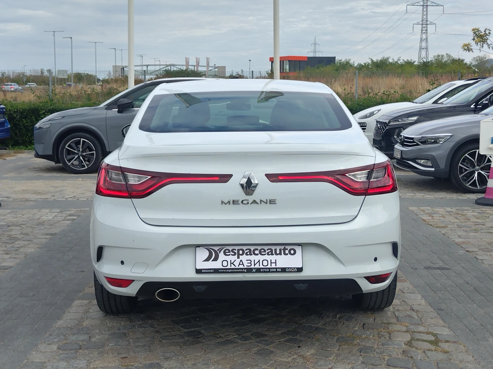 Renault Megane 1.3TCe 140 к.с./Life - изображение 6
