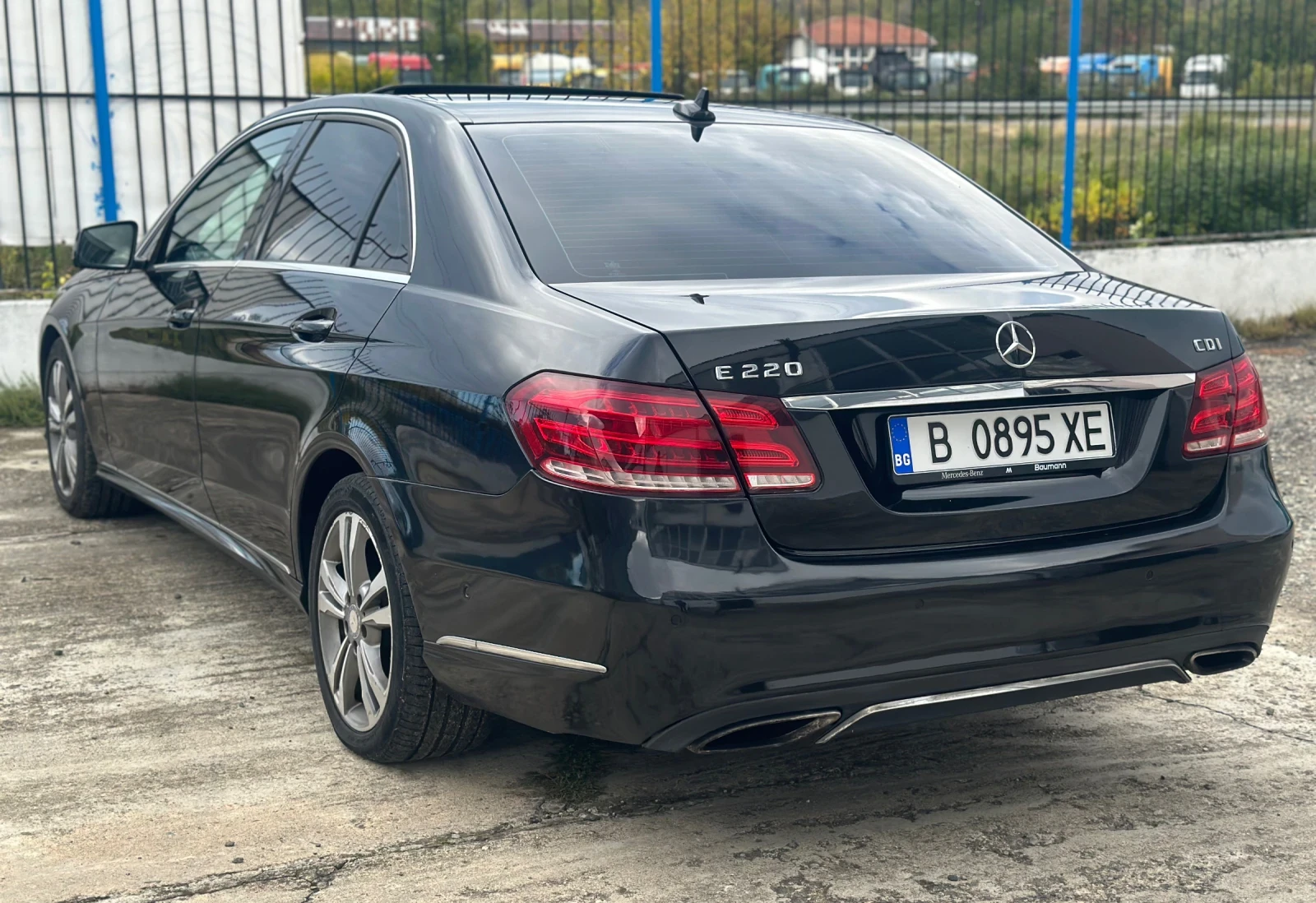Mercedes-Benz E 220 2.2 CDI AVANTGARDE - изображение 4