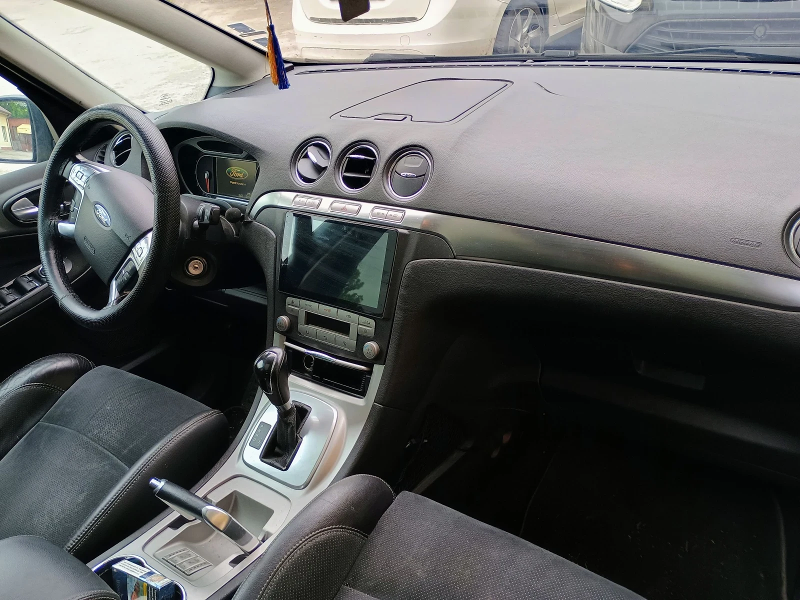 Ford Galaxy  - изображение 7