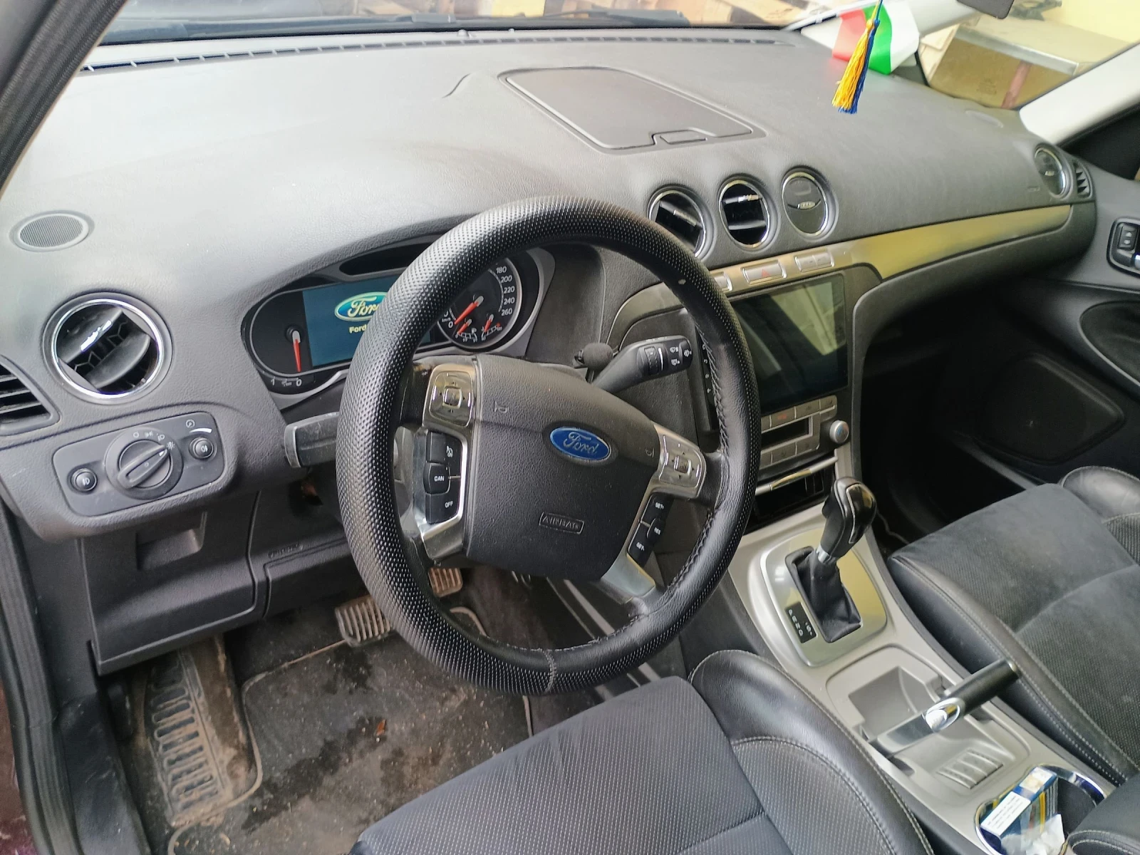 Ford Galaxy  - изображение 6