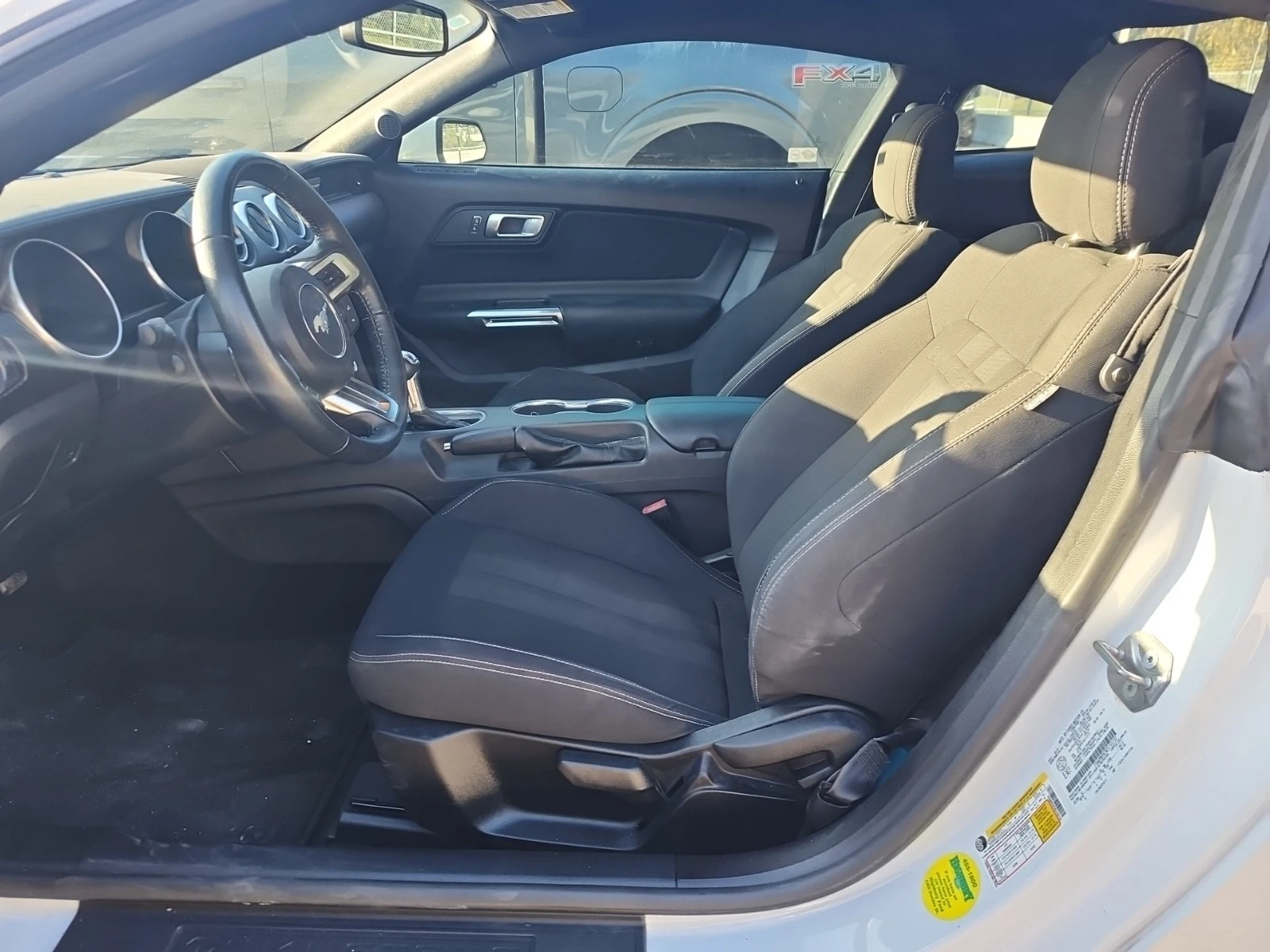 Ford Mustang ECPBOOST * * CARFAX * *   * *  | Mobile.bg   6