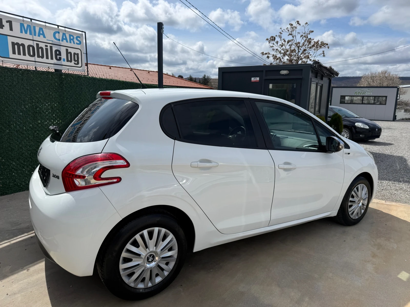 Peugeot 208 1.2* STYLE* EURO6* 80000km* TOP, снимка 5 - Автомобили и джипове - 54014922