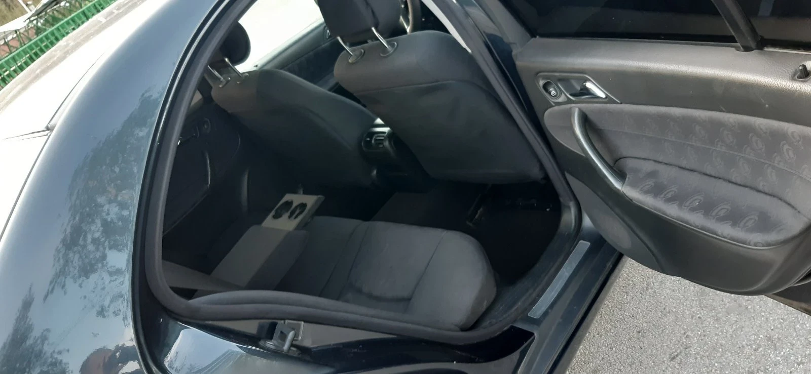 Mercedes-Benz C 220, снимка 14 - Автомобили и джипове - 54427786