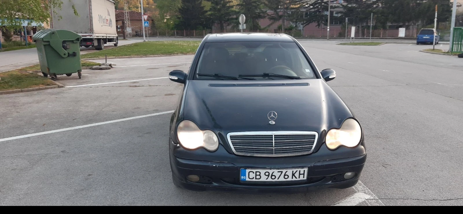 Mercedes-Benz C 220, снимка 4 - Автомобили и джипове - 54427786
