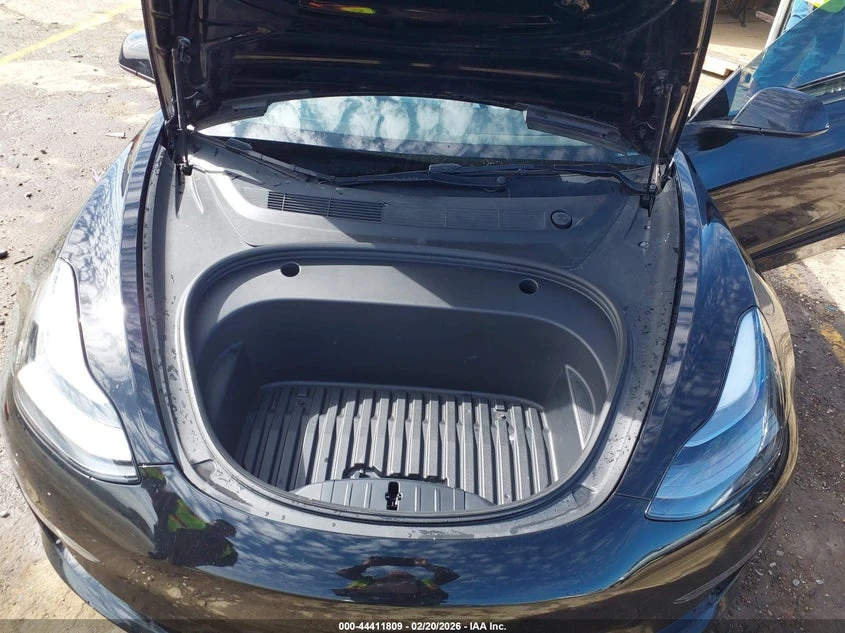Tesla Model 3 Performance Dual Motor All-Wheel Drive, снимка 10 - Автомобили и джипове - 54435735