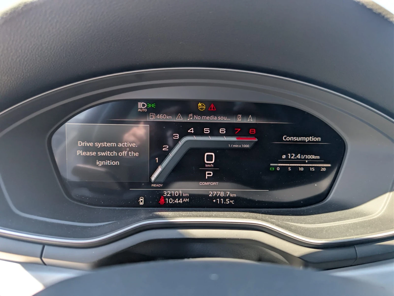 Audi A5 PROGRESSIVE * ДИСТРОНИК * ПОДГРЕВ * ПАНОРАМА * , снимка 9 - Автомобили и джипове - 54529098