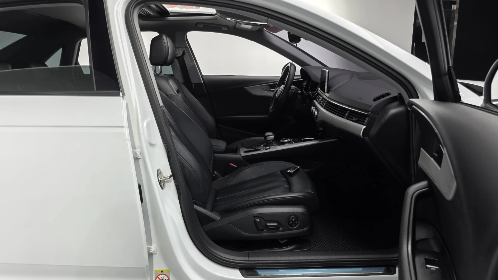 Audi A4 B9* 2 КЛЮЧА* LED* DIGITAL* КРАЙНА ЦЕНА, снимка 15 - Автомобили и джипове - 54649383