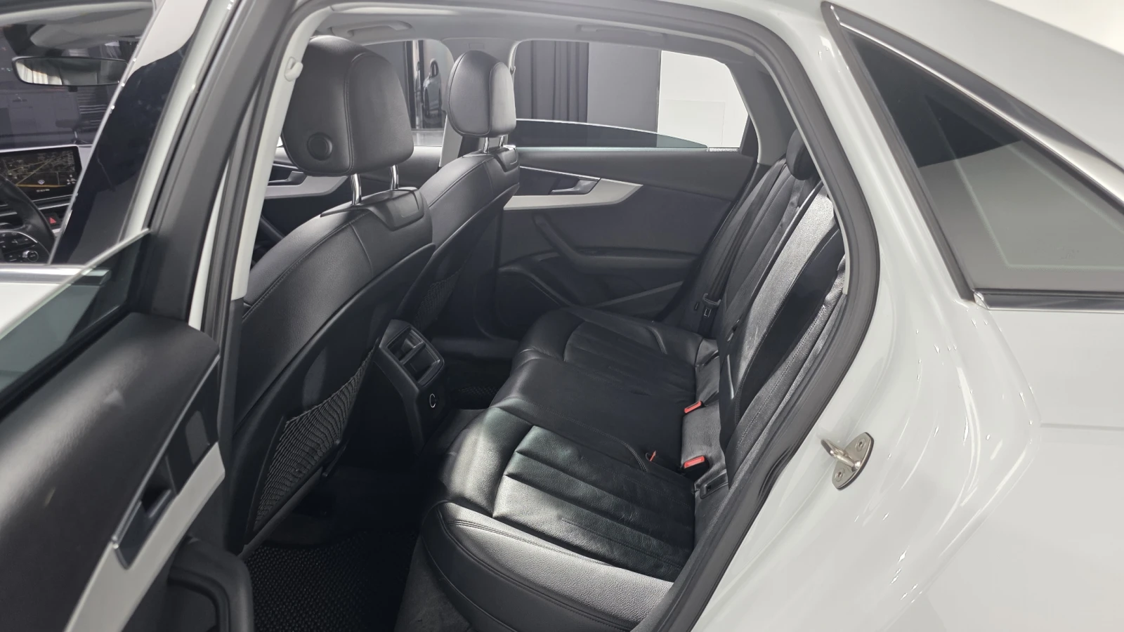 Audi A4 B9* 2 КЛЮЧА* LED* DIGITAL* КРАЙНА ЦЕНА, снимка 16 - Автомобили и джипове - 54649383
