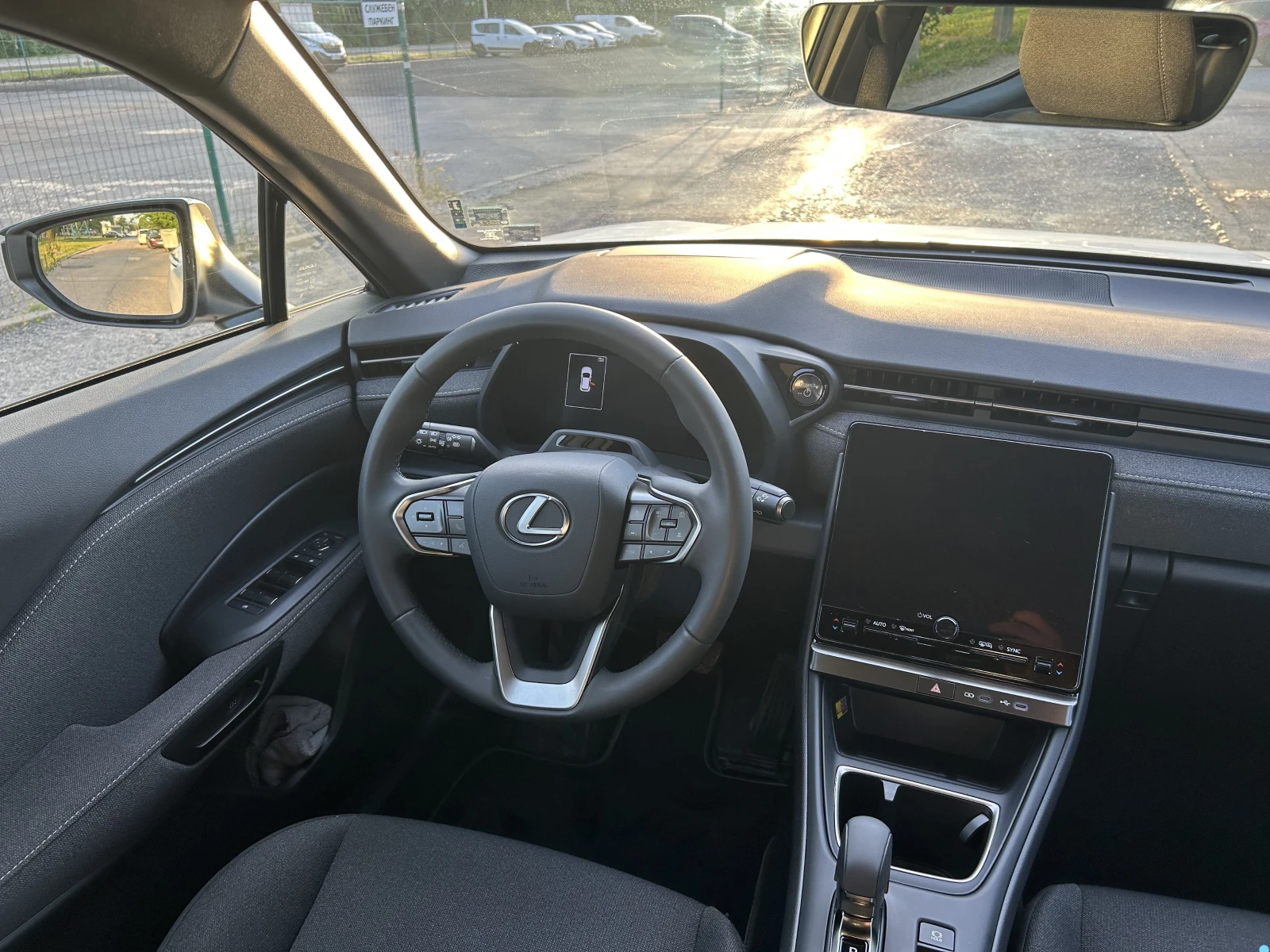 Lexus LBX 1, 5/136HP, снимка 7 - Автомобили и джипове - 54675578