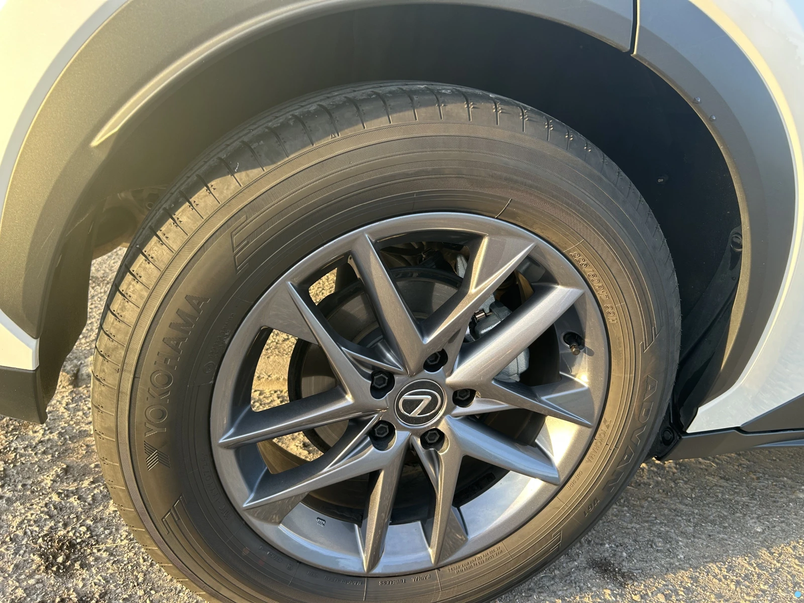 Lexus LBX 1, 5/136HP, снимка 8 - Автомобили и джипове - 54675578