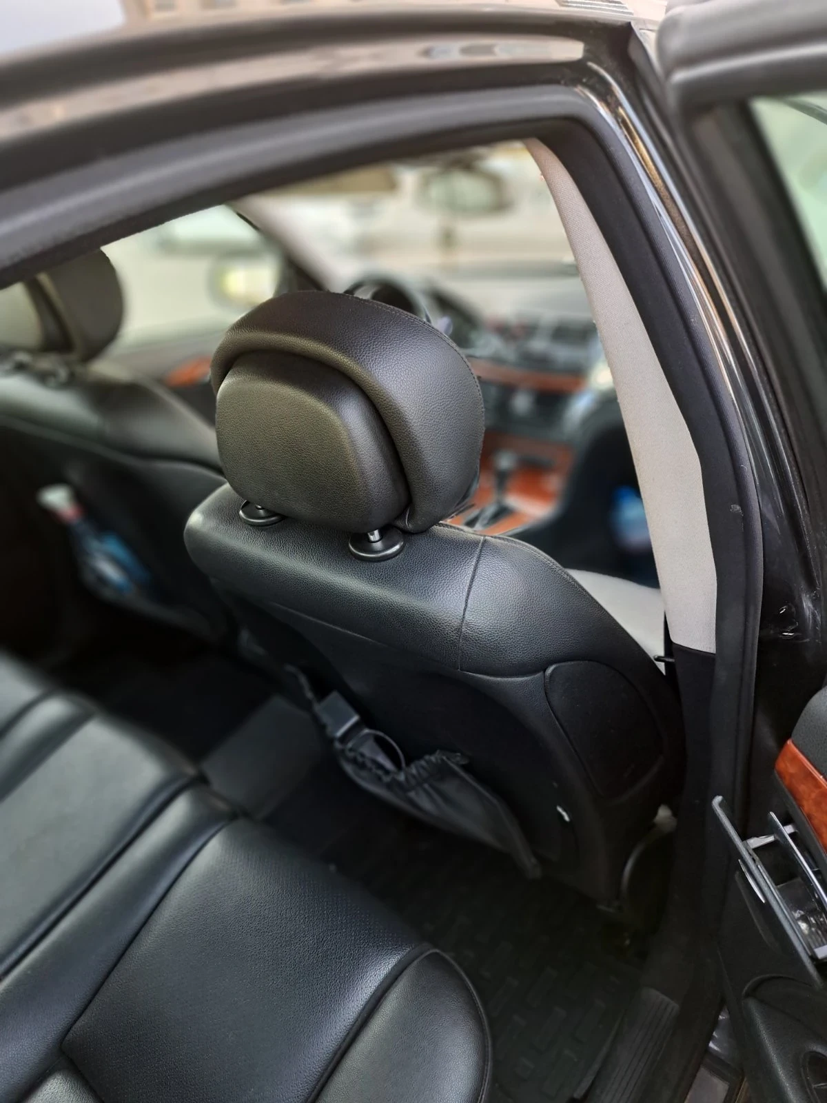 Mercedes-Benz E 200, снимка 5 - Автомобили и джипове - 54682991