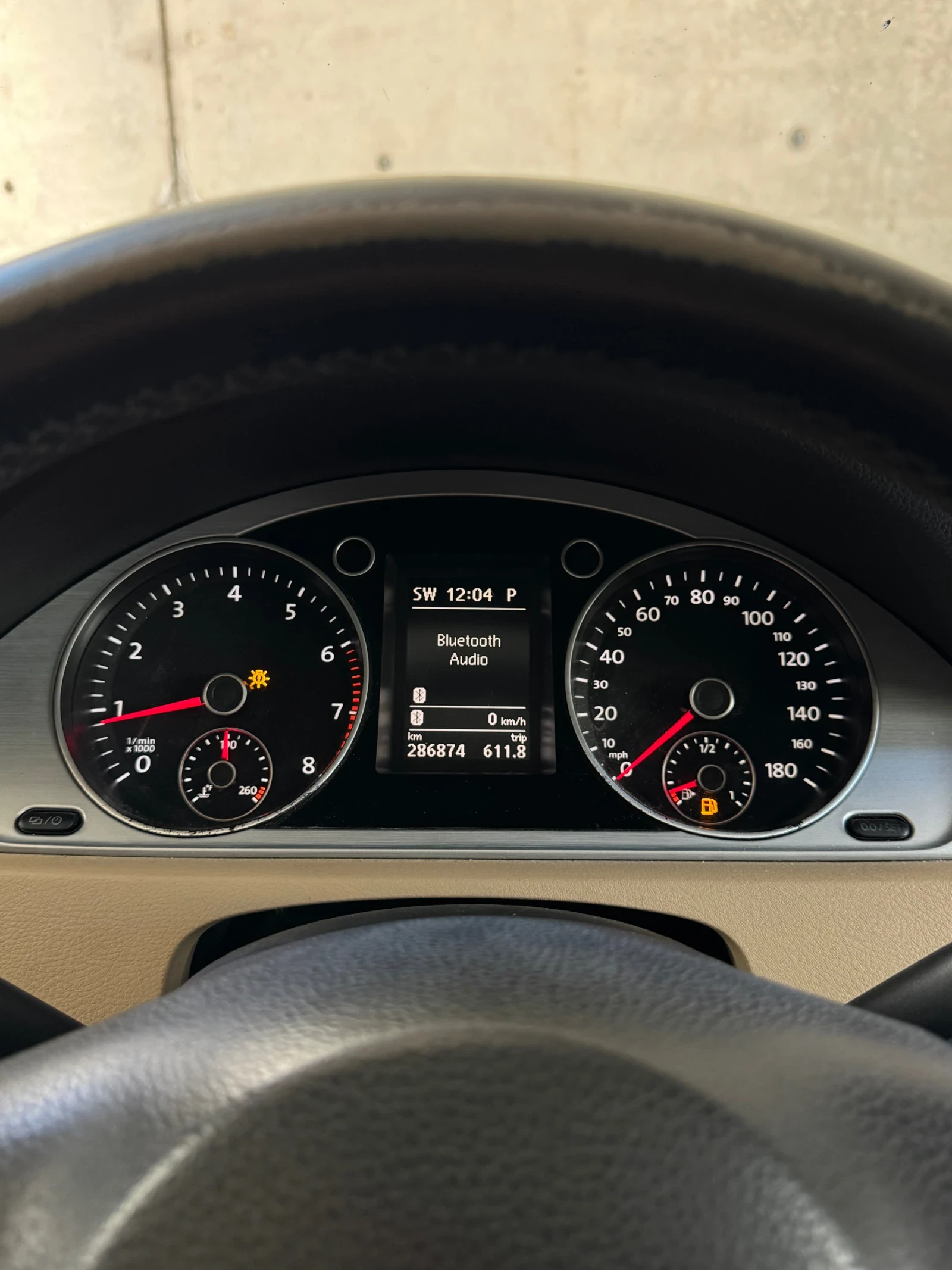 VW CC VW CC 2.0TSI / DSG / Sport / Регистриран Обслужен, снимка 11 - Автомобили и джипове - 54742790